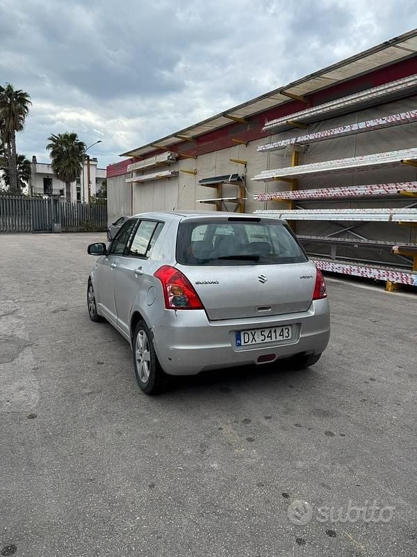 Usata Suzuki Swift GL 75 CV (55 kW) 2009 Grigio Utilitaria