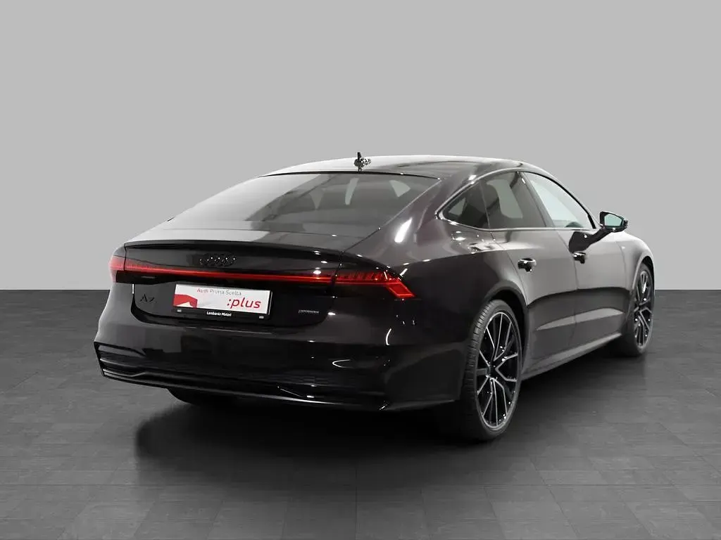 Nuova Audi A7 Sportback Advanced 245 CV (180 kW) 2025 Verniciature personalizzate audi exclusi Utilitaria