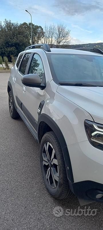 Usata Dacia Duster Journey 115 CV (84 kW) 2024 Bianco SUV
