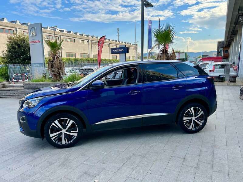 Usata Peugeot 3008 Allure 131 CV (96 kW) 2020 Blu/azzurro SUV
