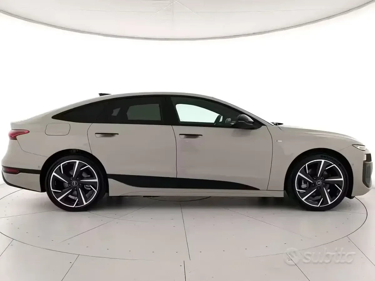 Nuova Audi A6 e-tron S-Line 100 kW (136 CV) 2026 Bianco Berlina