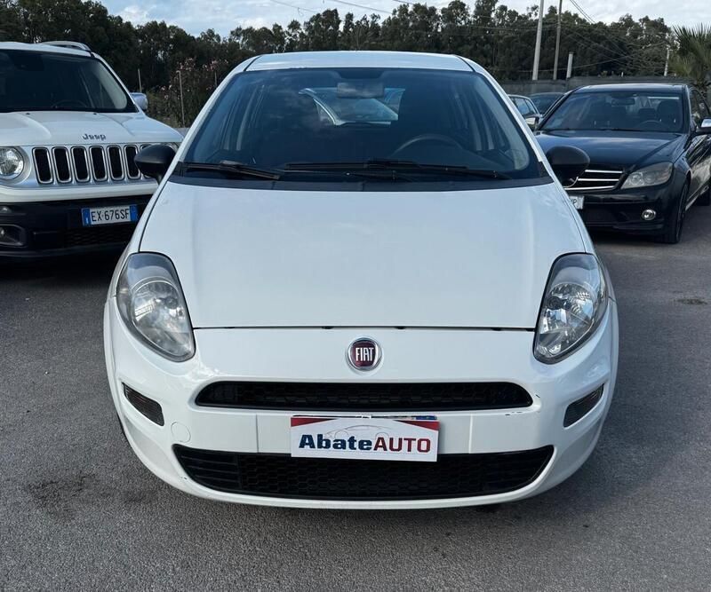 Usata Fiat Punto Lounge 75 CV (55 kW) 2013 Bianco Utilitaria