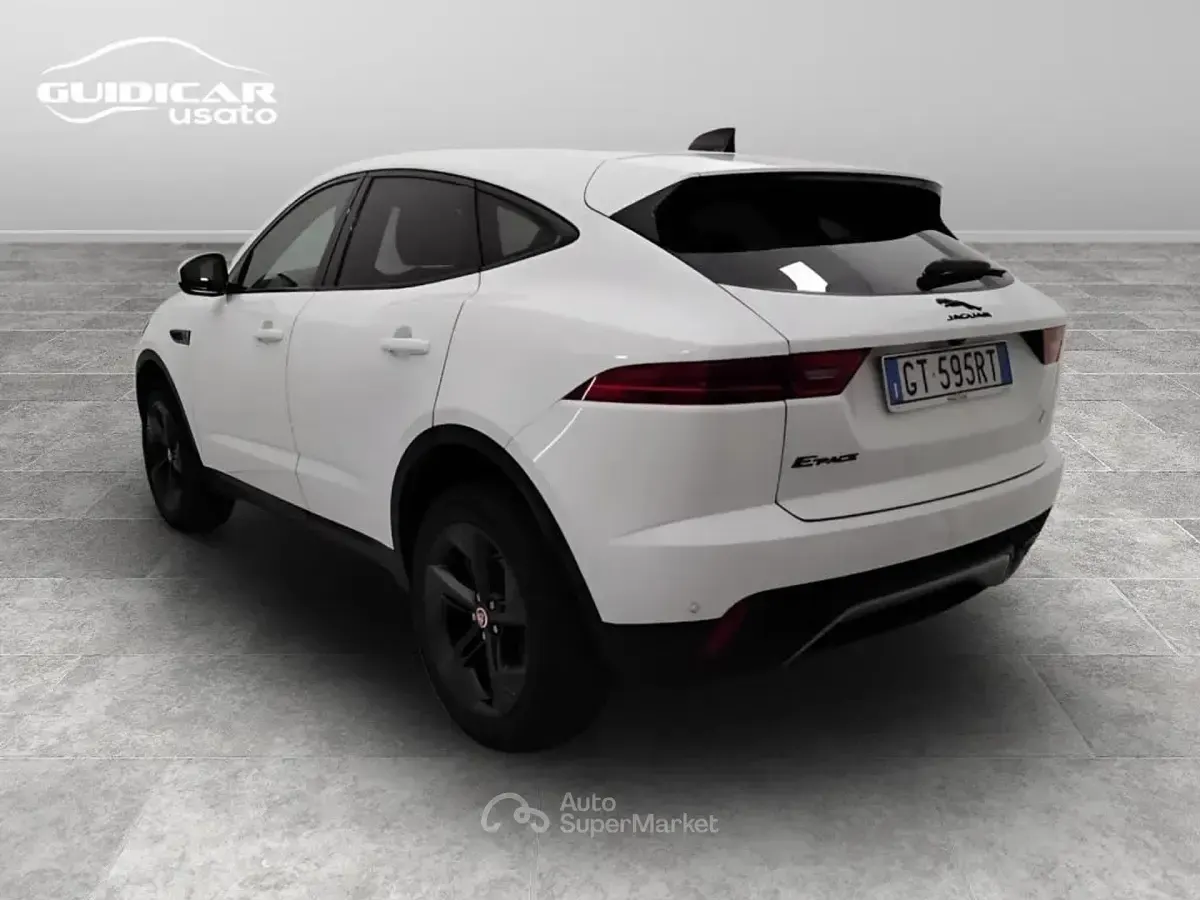 Usata Jaguar E-Pace R-Dynamic 163 CV (119 kW) 2023 Bianco SUV