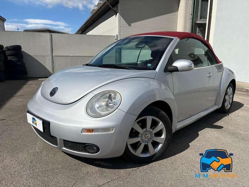 Usata VW New Beetle Edition 105 CV (77 kW) 2007 Argento Utilitaria