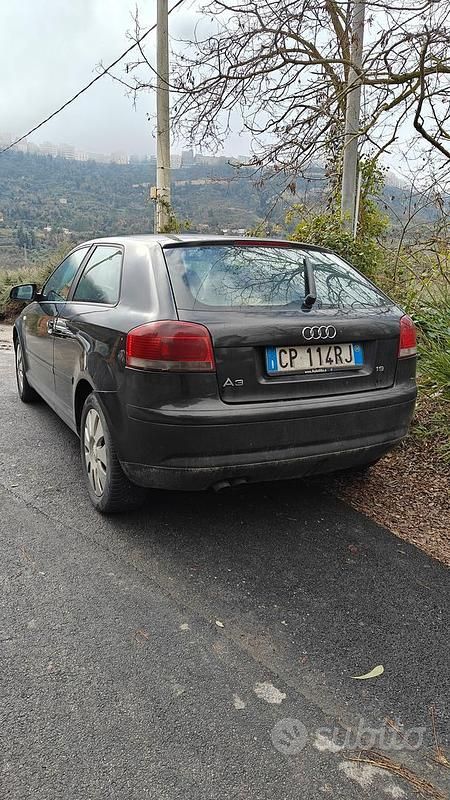 Usata Audi A3 105 CV (77 kW) 2004 Nero Utilitaria