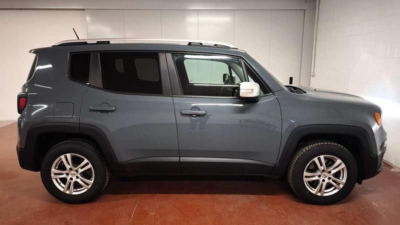 Usata Jeep Renegade Limited 140 CV (102 kW) 2015 Grigio SUV