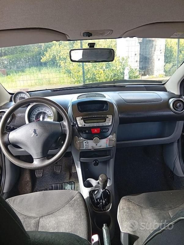 Usata Peugeot 107 2009 Nero Utilitaria