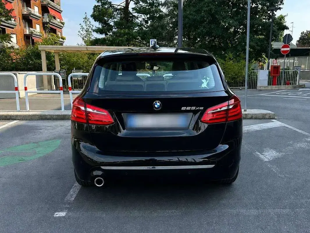 Usata BMW 225 Active Tourer iPerformance 136 CV (100 kW) 2018 Monovolume