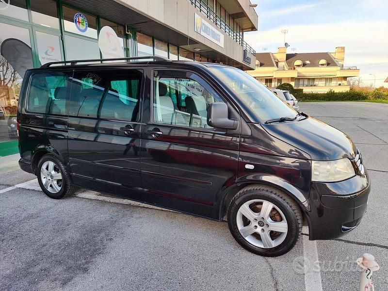 Usado VW T5 131 HP (96 kW) 2007 Preto Van