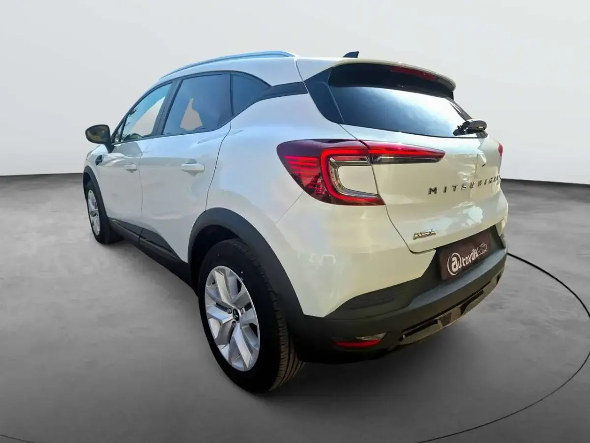 Nuova Mitsubishi ASX Invite 101 CV (74 kW) 2025 Crystal white SUV
