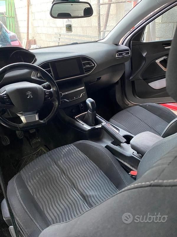 Usata Peugeot 308 92 CV (67 kW) 2016 Grigio Berlina