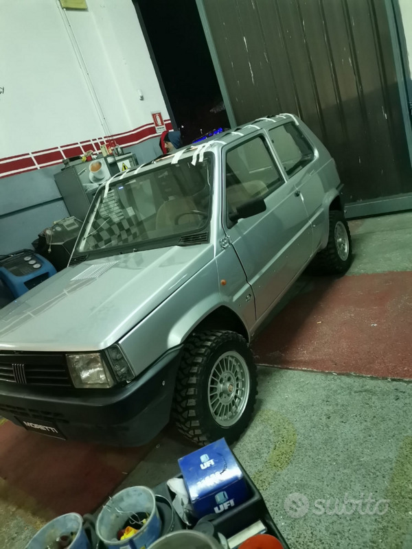 Usato 1990 Fiat Panda 4x4 1.0 Benzin 44 CV (4.900 €)