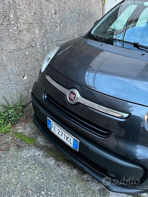 Usata Fiat 500L Living 95 CV (69 kW) 2016 Grigio Monovolume