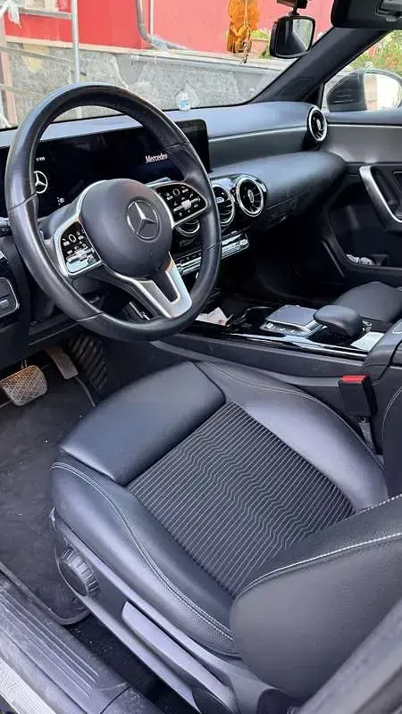 Usata Mercedes A180 116 CV (85 kW) 2021 Nero Berlina
