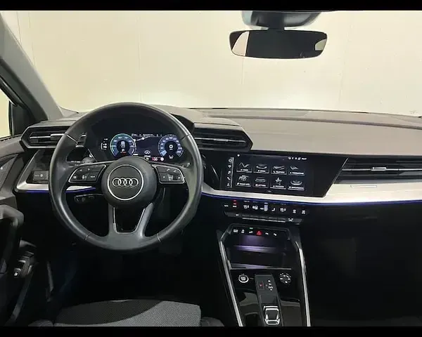 Usata Audi A3 Sportback e-tron S-Line 245 CV (180 kW) 2024 Bianco ghiaccio metallizzato Utilitaria