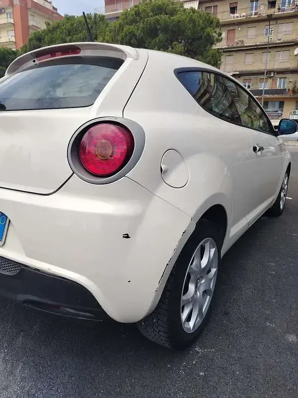 Usata Alfa Romeo MiTo Progression 84 CV (61 kW) 2012 Utilitaria