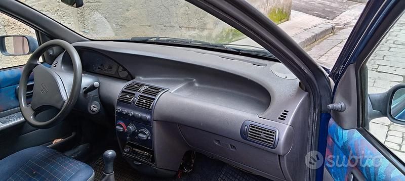 Usata Fiat Punto 60 CV (44 kW) 1999 Berlina