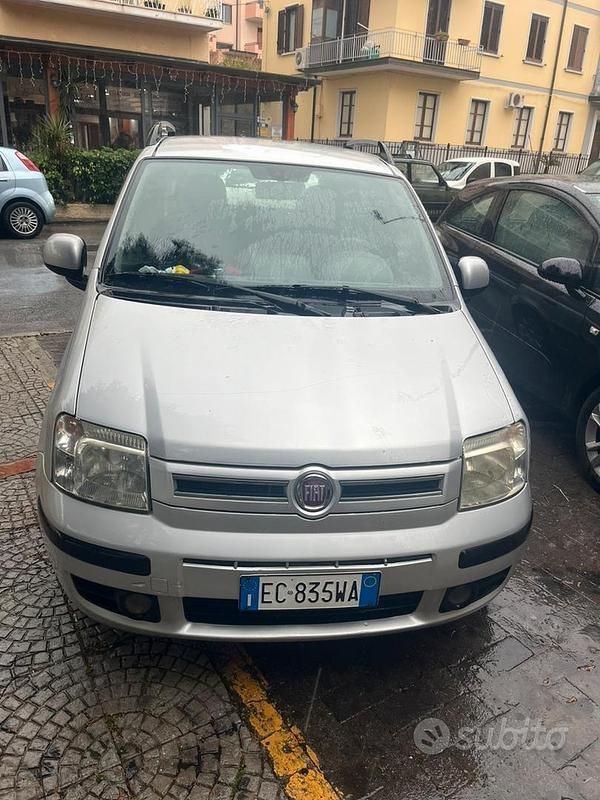 Usata Fiat Panda Emotion 69 CV (50 kW) 2010 Grigio Utilitaria