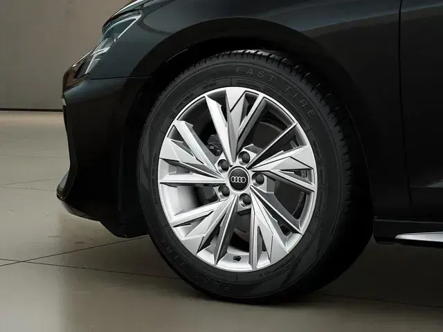 Usata Audi A3 S-Line 150 CV (110 kW) 2025 Nero mito metallizzato Berlina