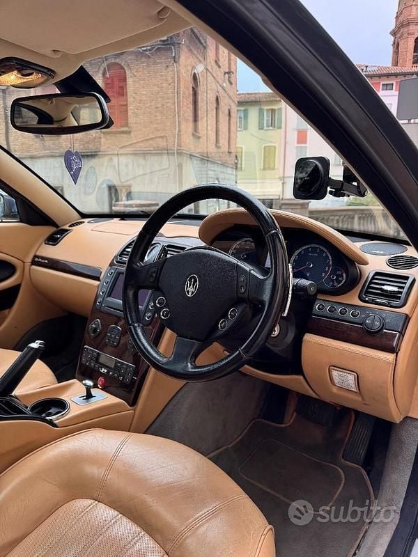 Usata Maserati Quattroporte 2004 Grigio Berlina