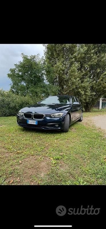 Usata BMW 318 Efficient Dynamics 150 CV (110 kW) 2015 Blu Station wagon