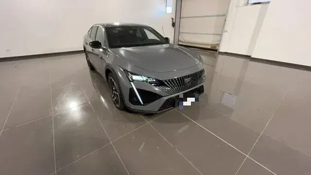 Usata Peugeot 408 GT 131 CV (96 kW) 2024 Grigio Berlina