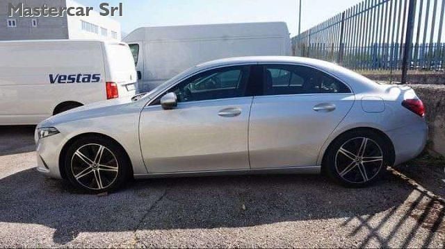 Usata Mercedes A180 116 CV (85 kW) 2020 Argento Berlina