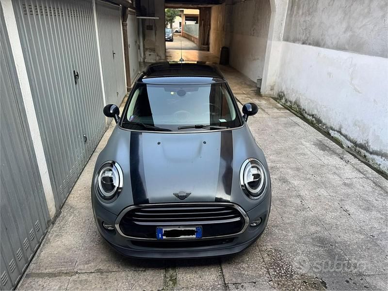 Grigio Usata 2019 Mini Cooper D Due volumi | 14.900 € - Immagine 1/4