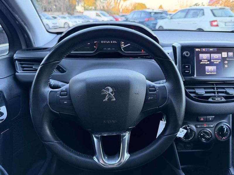 Usata Peugeot 208 Allure 82 CV (60 kW) 2016 Argento metall Utilitaria