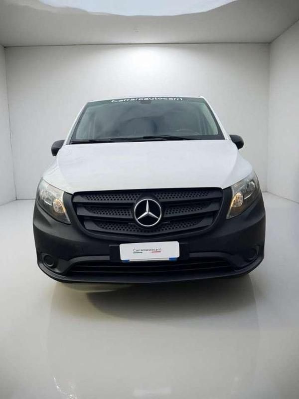 Usata Mercedes Vito 102 CV (75 kW) 2021 Grigio Furgone