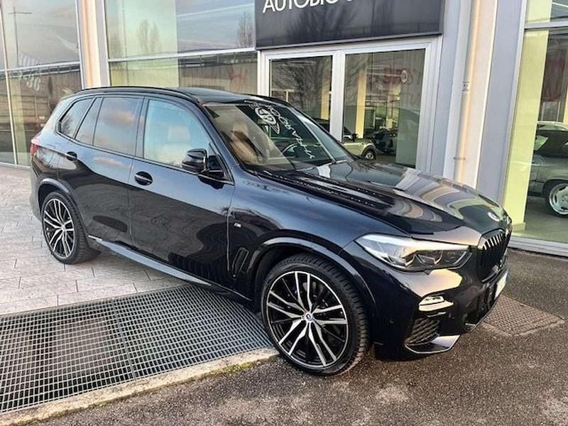 Usata BMW X5 M Sport 265 CV (194 kW) 2019 Carbonschwarz SUV