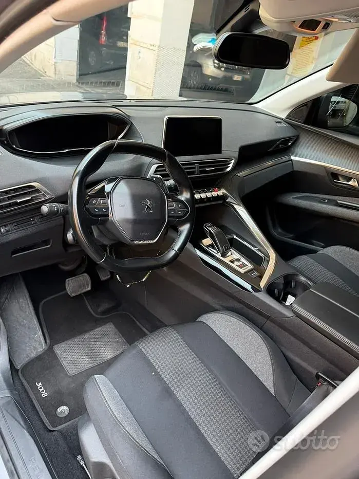 Usata Peugeot 3008 131 CV (96 kW) 2019 Grigio SUV
