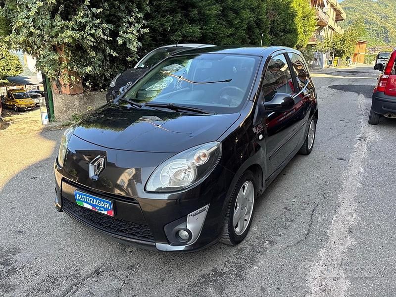 Usado Renault Twingo Dynamique 65 HP (47 kW) 2008 Preto Citadino