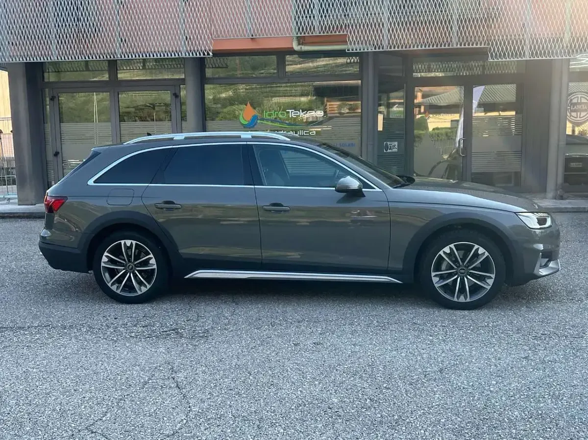 Usata Audi A4 Allroad Ambiente 204 CV (150 kW) 2022 Grigio Station wagon