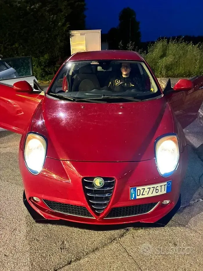 Second-hand Alfa Romeo MiTo 105 CP (77 kW) 2010 Roșu Hatchback