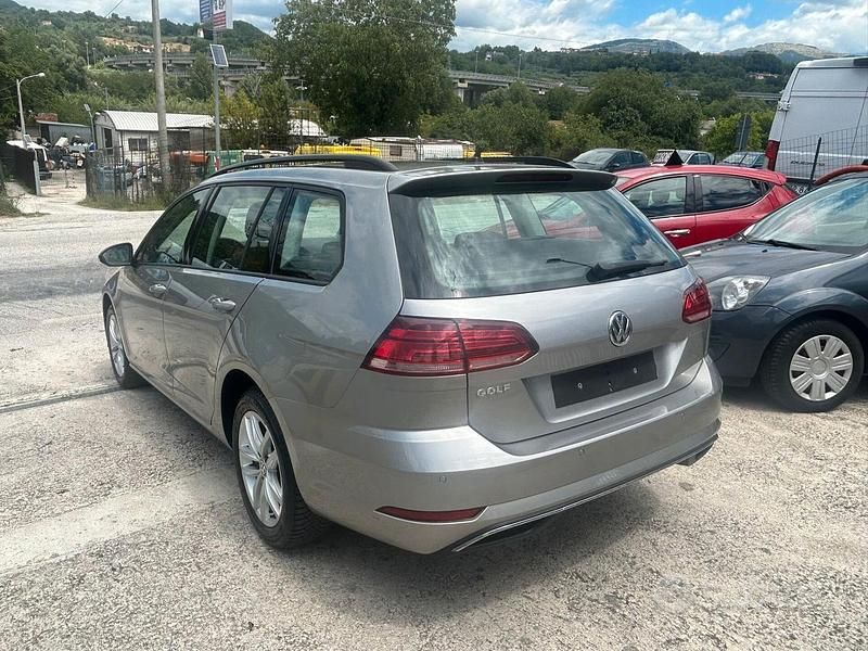 Usata VW Golf VII Business 115 CV (84 kW) 2019 Grigio Station wagon