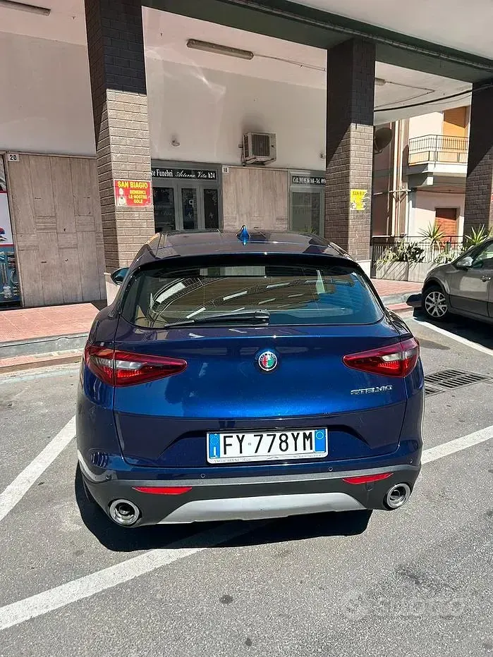 Usata Alfa Romeo Stelvio 190 CV (139 kW) 2019 Bluazzurro SUV