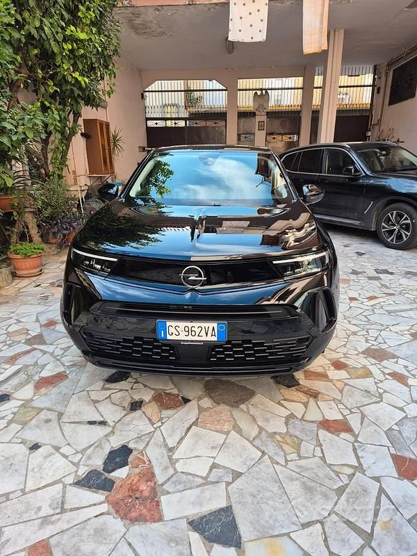 Usata Opel Mokka 136 CV (100 kW) 2024 Nero SUV