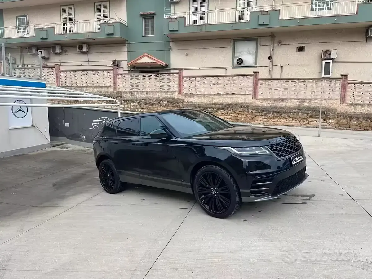 Usata Land Rover Range Rover Velar HSE Dynamic 241 CV (177 kW) 2017 Nero SUV