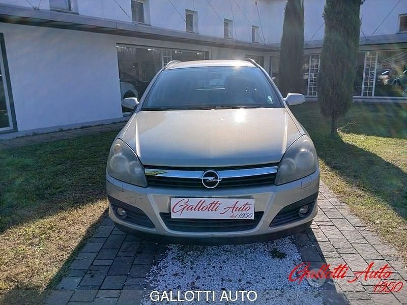 Usata Opel Astra 105 CV (77 kW) 2006 Grigio Station wagon