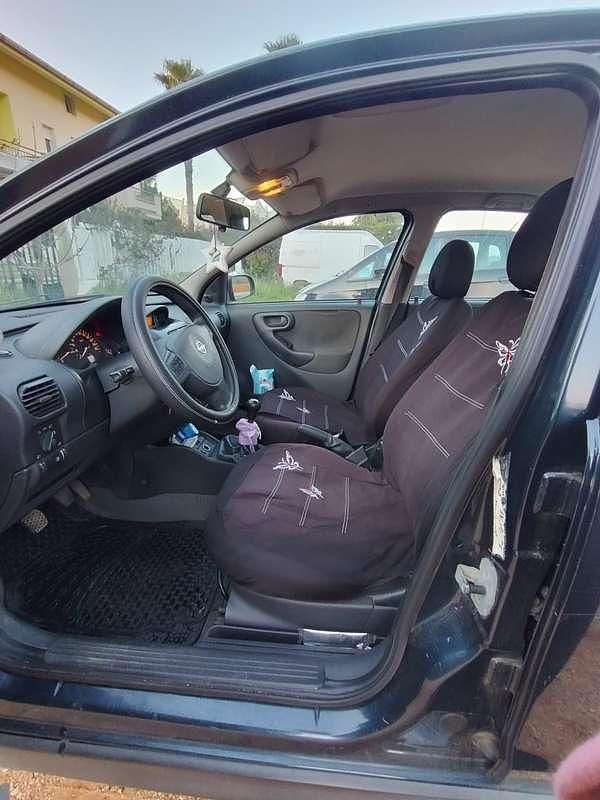 Usata Opel Corsa Comfort 75 CV (55 kW) 2002 Blu/azzurro Utilitaria