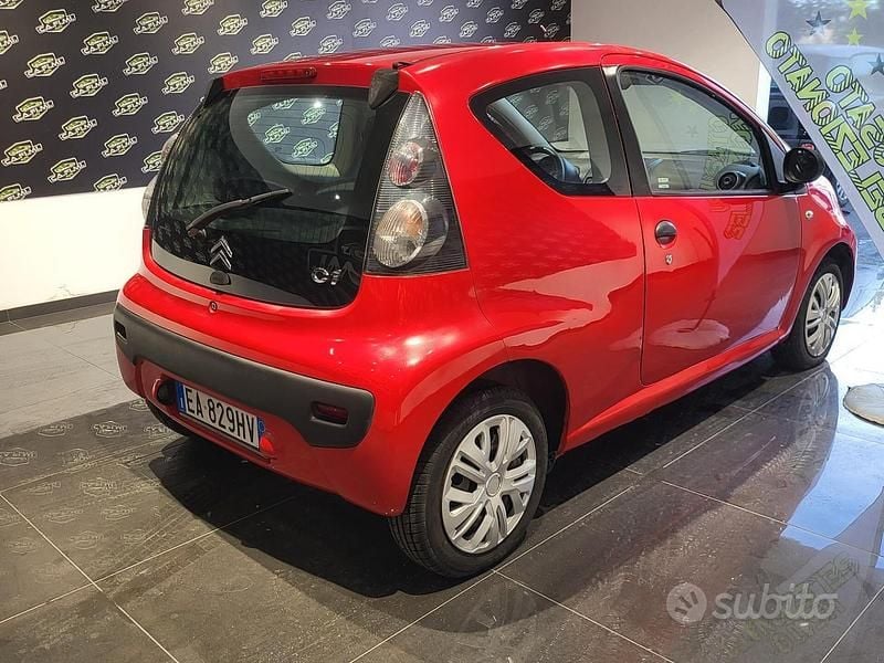 Usata Citroën C1 68 CV (50 kW) 2010 Rosso Utilitaria