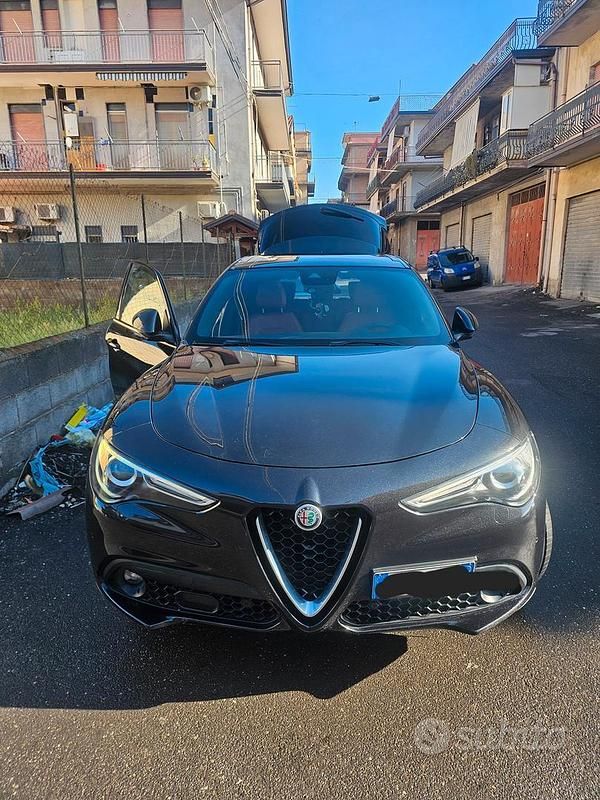 Usata Alfa Romeo Stelvio 200 CV (147 kW) 2019 Nero SUV