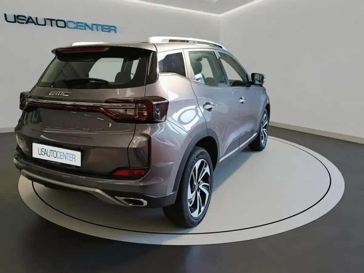 Usata EMC SEI 147 CV (108 kW) 2025 Bianco SUV