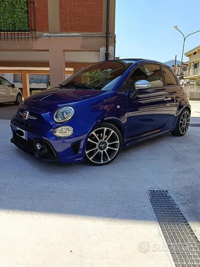 Usata Abarth 595 165 CV (121 kW) 2017 Bluazzurro Cabrio