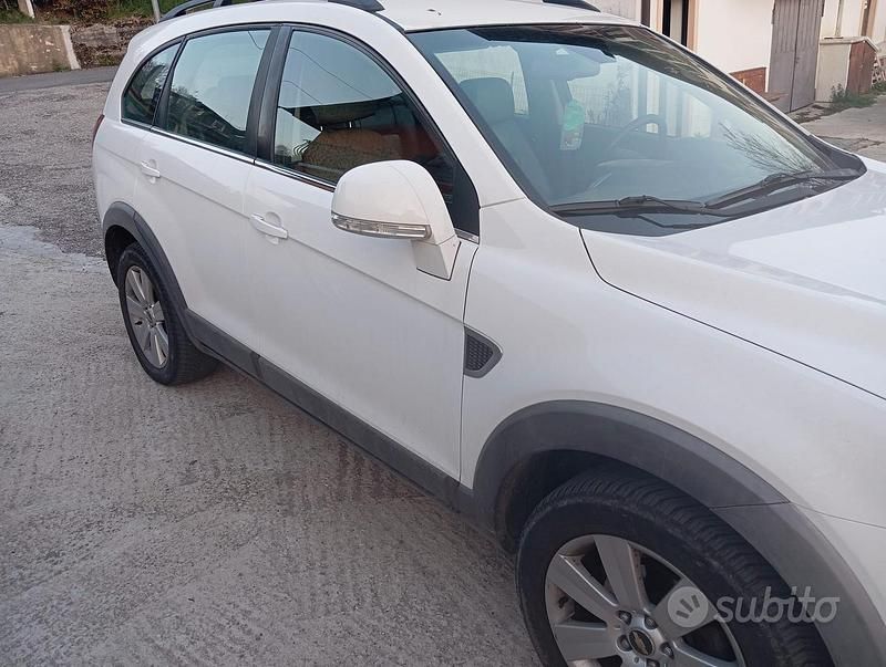 Usata Chevrolet Captiva 184 CV (135 kW) 2008 Bianco SUV