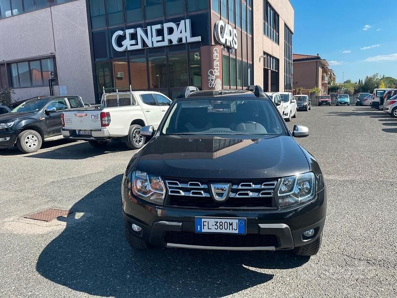 Usata Dacia Duster Lauréate 110 CV (80 kW) 2018 Nero SUV