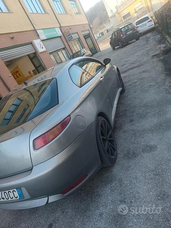 Usata Alfa Romeo GT 150 CV (110 kW) 2003 Grigio Coupé