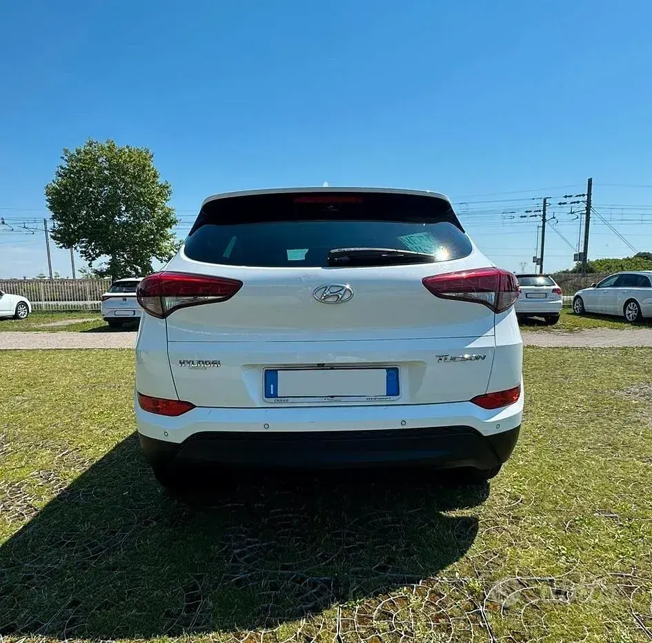 Usata Hyundai Tucson Xpossible 141 CV (103 kW) 2017 Bianco SUV