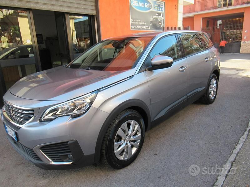 Usata Peugeot 5008 Allure 131 CV (96 kW) 2019 Grigio SUV